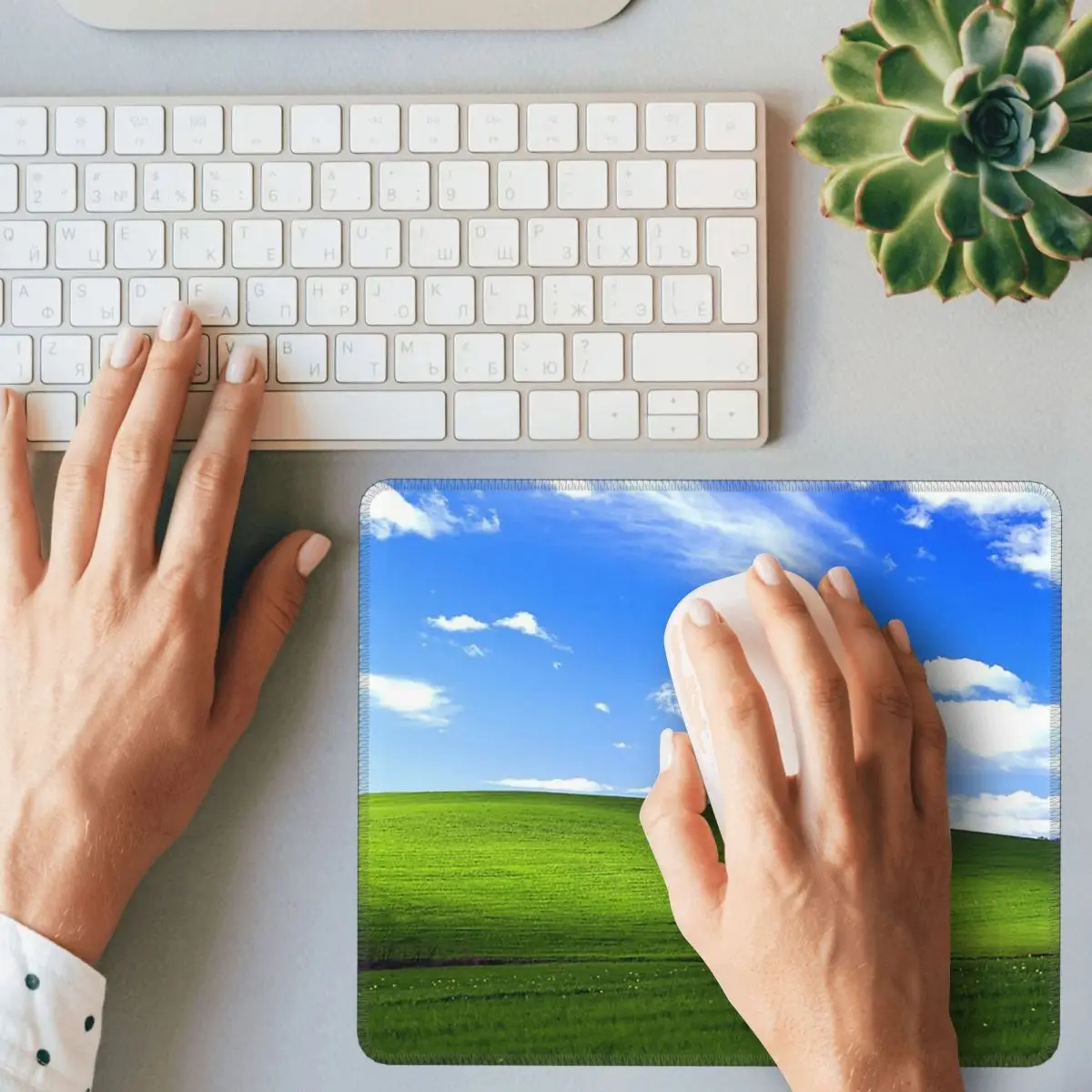 لوحة ماوس بتصميم ورق جدران وين - مراجعة Gaming Console Wallpaper وسعره