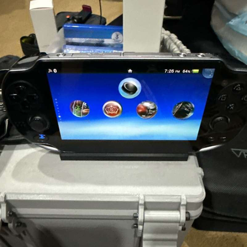 حامل وحدة تحكم الألعاب المحمول - مراجعة Gaming Console Handheld وسعره